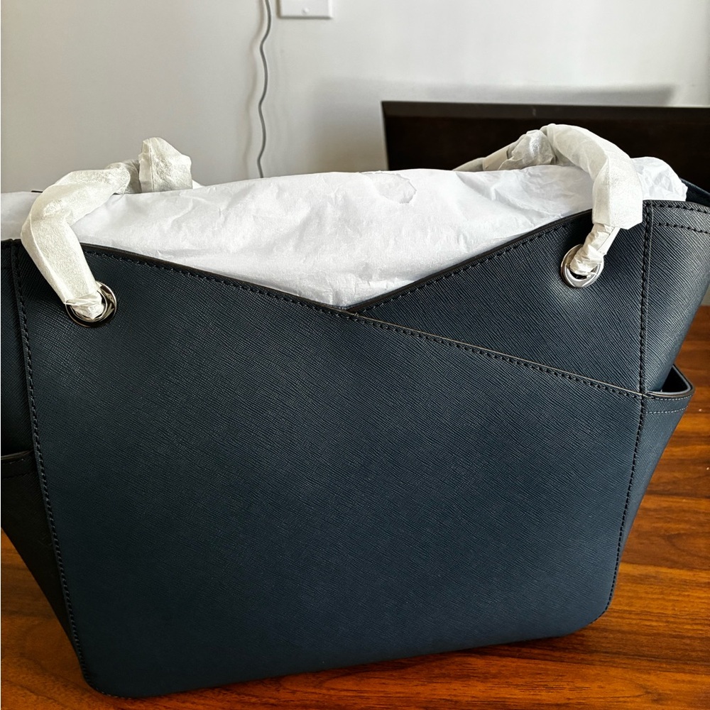 Michael Kors Dark Blue Tote Bag - Picture 4 of 8
